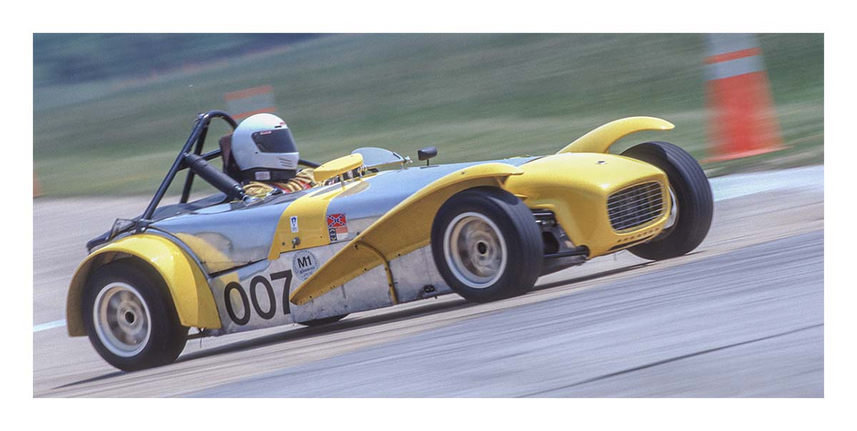 SVRA Race at the Base 2000